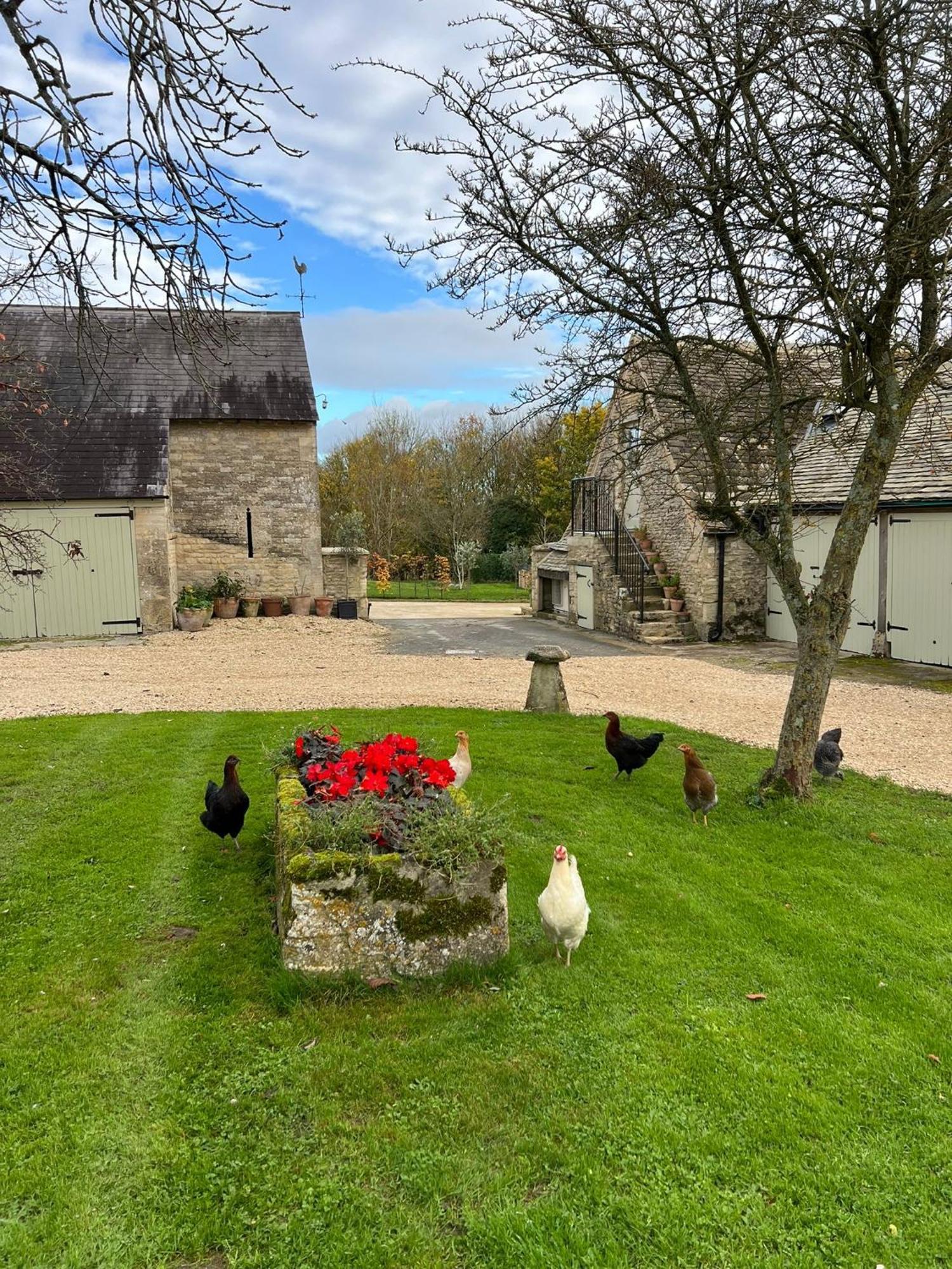 Idyllic Secluded Hideaway With Countryside Views On The Edge Of The Cotswolds Vila Hailey Exterior foto